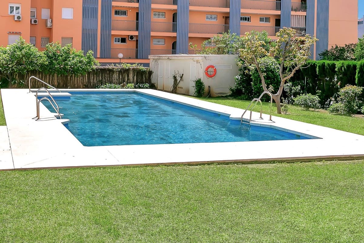 1 slaapkamer Appartement te koop in Fuengirola met zwembad - € 499.000 (Ref: 9974143)
