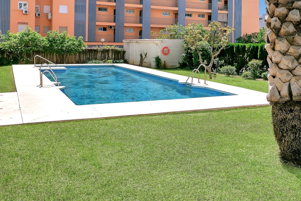 1 slaapkamer Appartement te koop in Fuengirola met zwembad - € 499.000 (Ref: 9974143)