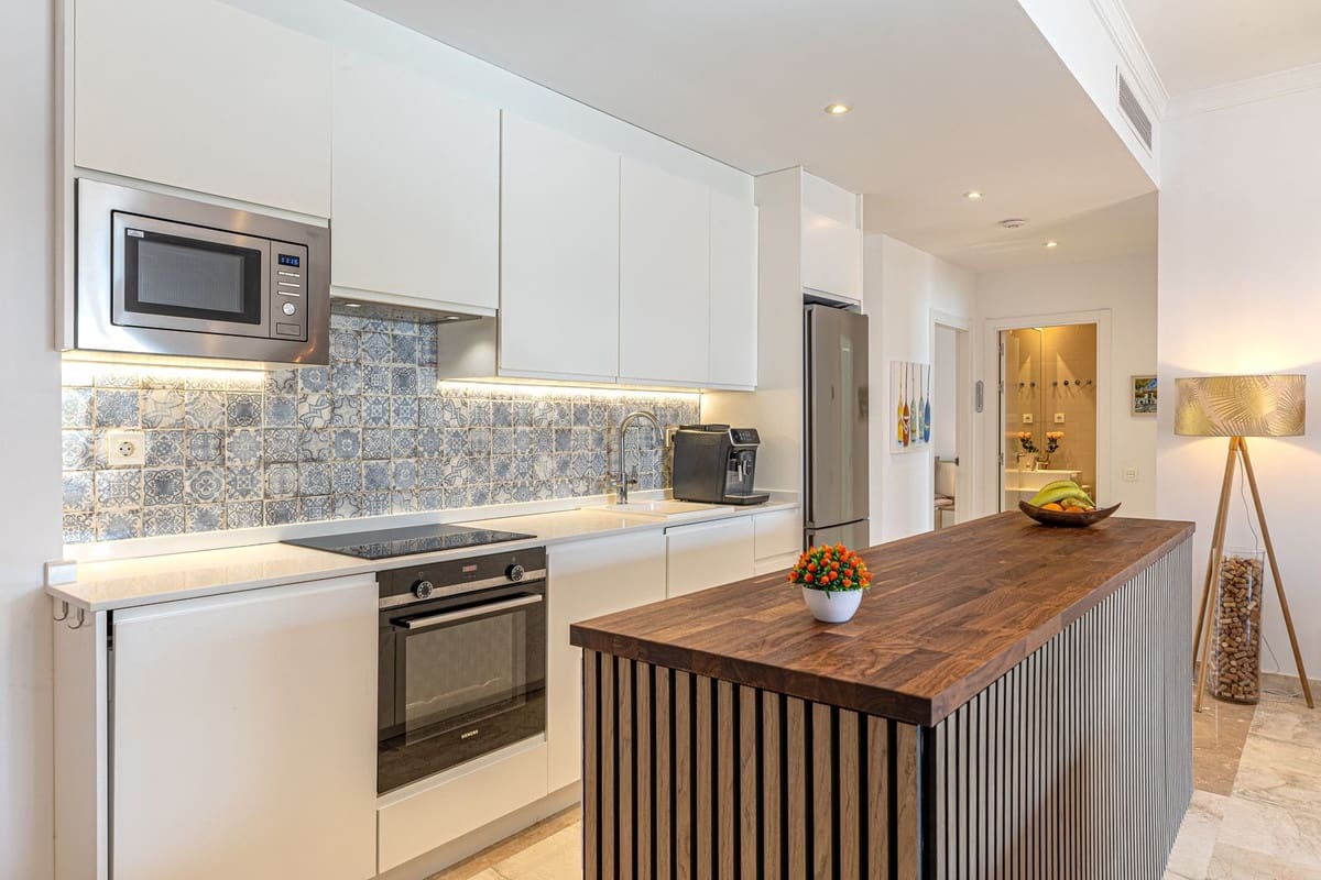 3 Zimmer Apartment zu verkaufen in Benahavis mit Pool - 499.000 € (Ref: 9974145)
