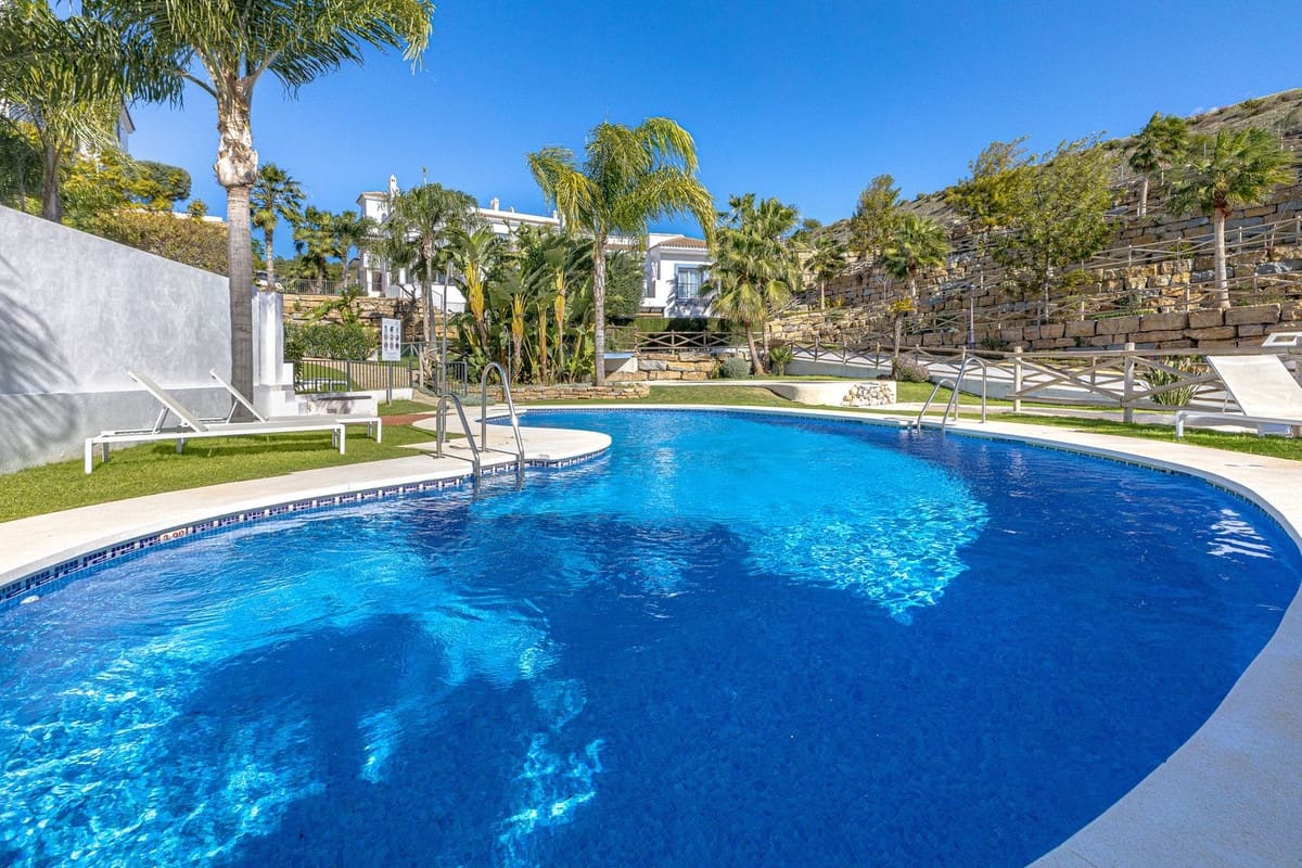 3 Zimmer Apartment zu verkaufen in Benahavis mit Pool - 499.000 € (Ref: 9974145)
