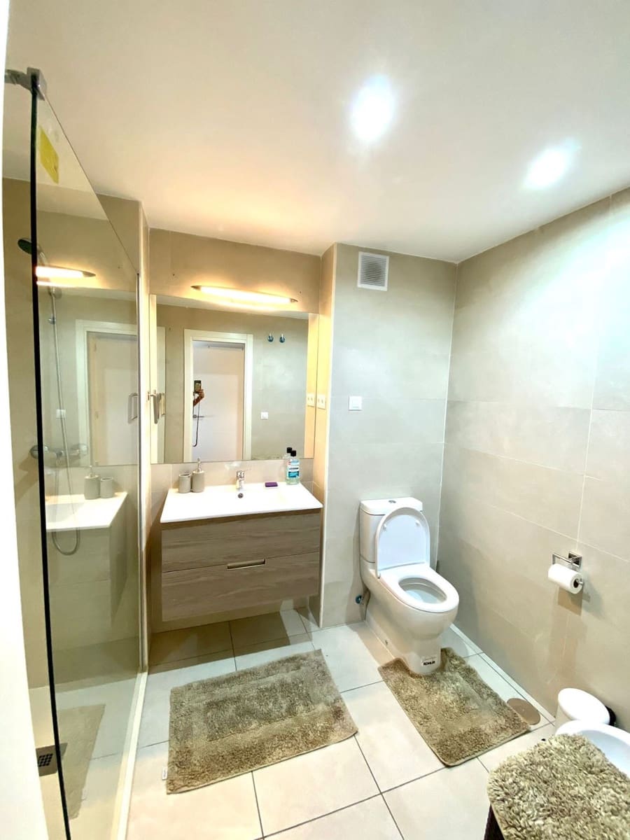 3 soverom Leilighet til salgs i Nueva Andalucia med svømmebasseng garasje - € 529 000 (Ref: 9974148)