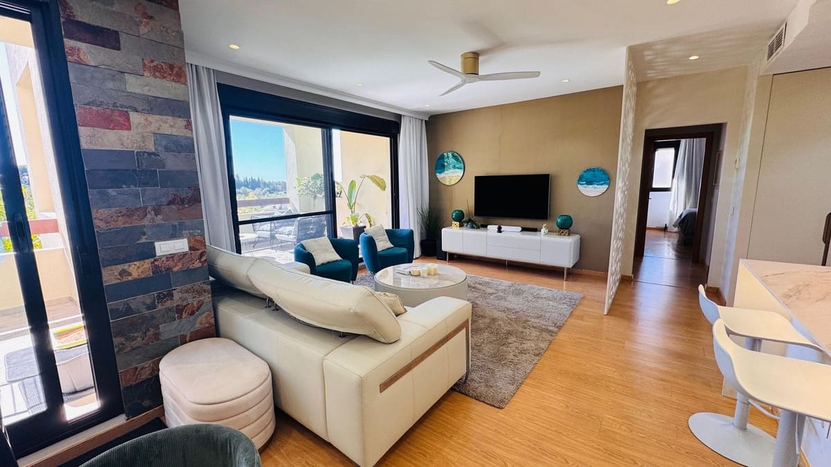Apartamento de 2 habitaciones en New Golden Mile en venta con piscina garaje - 510.000 € (Ref: 9974149)