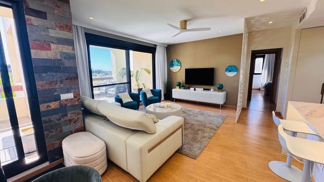 Apartamento de 2 habitaciones en Selwo, Estepona en venta con piscina garaje - 510.000 € (Ref: 9974149)