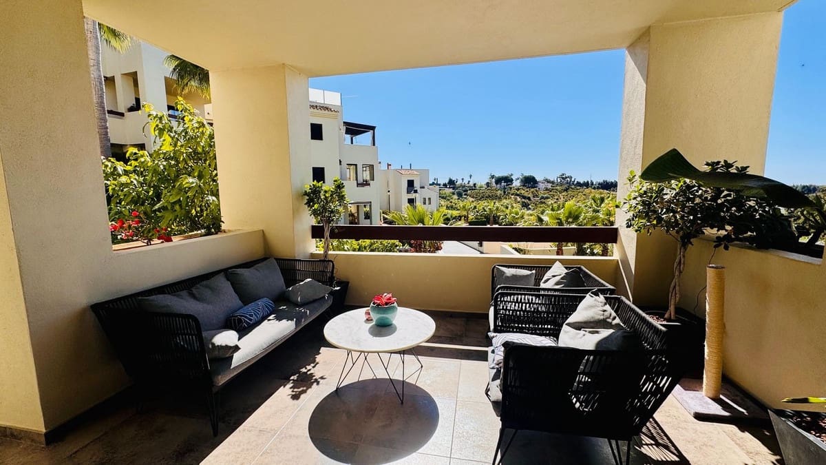 Apartamento de 2 habitaciones en New Golden Mile en venta con piscina garaje - 510.000 € (Ref: 9974149)