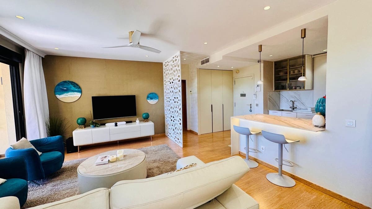 Apartamento de 2 habitaciones en New Golden Mile en venta con piscina garaje - 510.000 € (Ref: 9974149)