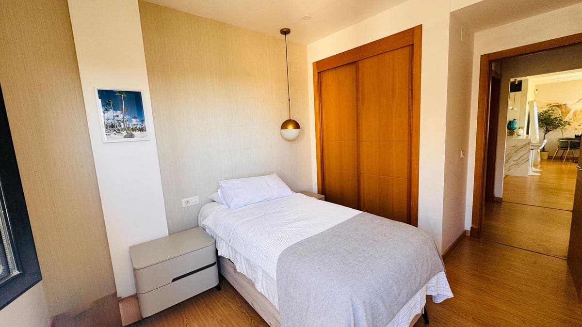 Apartamento de 2 habitaciones en New Golden Mile en venta con piscina garaje - 510.000 € (Ref: 9974149)