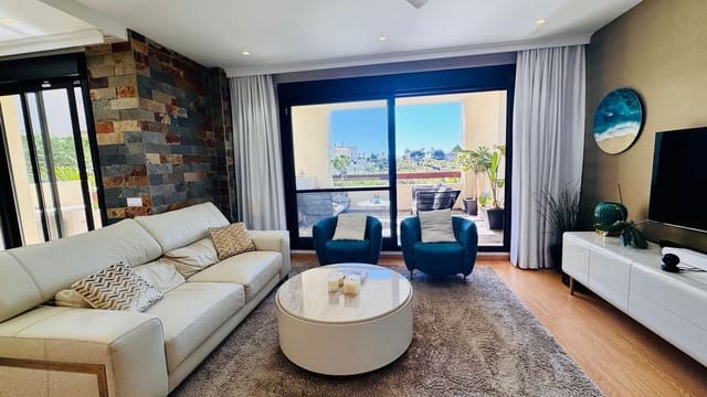 Apartamento de 2 habitaciones en Selwo, Estepona en venta con piscina garaje - 510.000 € (Ref: 9974149)