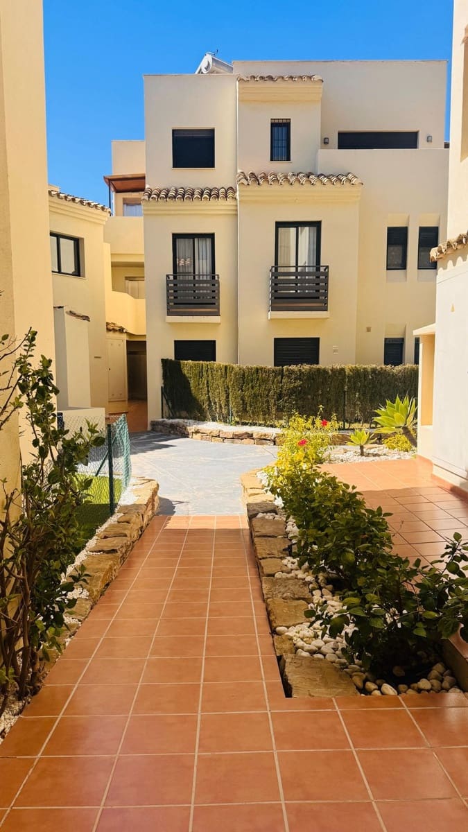 Apartamento de 2 habitaciones en New Golden Mile en venta con piscina garaje - 510.000 € (Ref: 9974149)