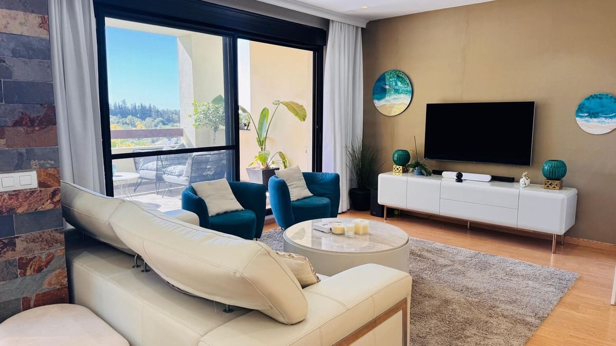 Apartamento de 2 habitaciones en New Golden Mile en venta con piscina garaje - 510.000 € (Ref: 9974149)