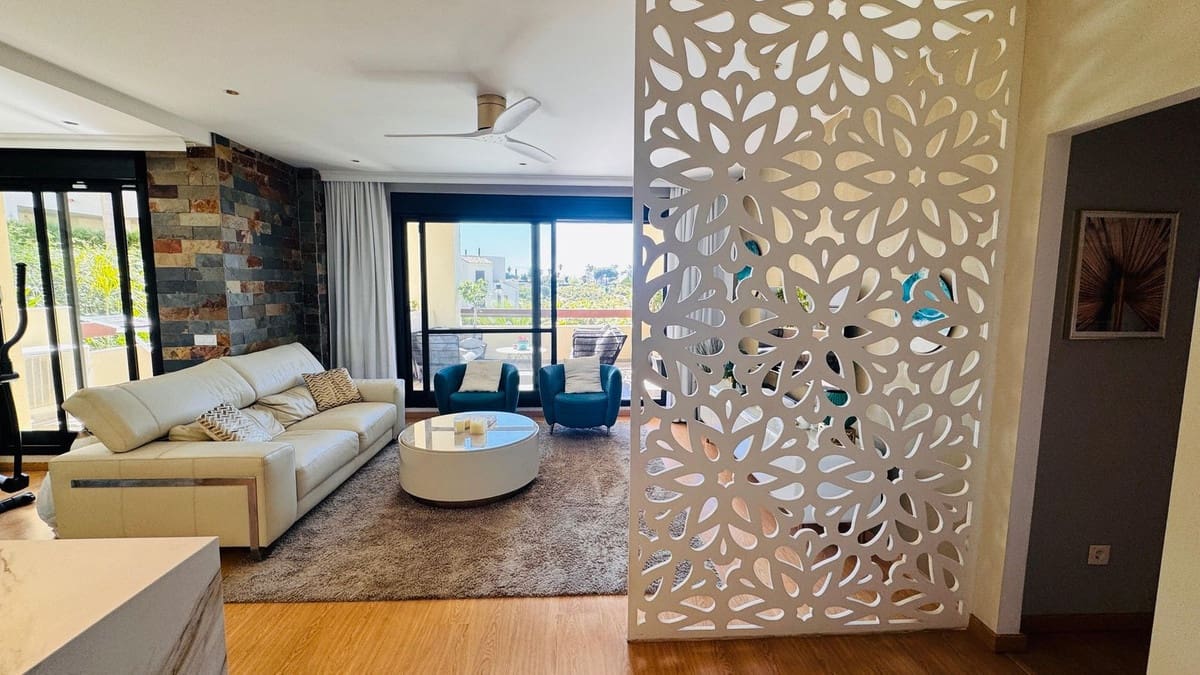 Apartamento de 2 habitaciones en New Golden Mile en venta con piscina garaje - 510.000 € (Ref: 9974149)