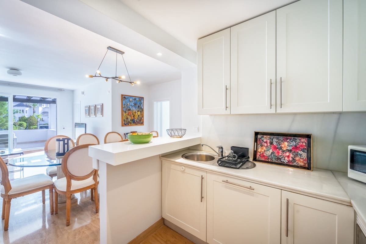 2 soverom Leilighet til salgs i Rio Real med svømmebasseng - € 530 000 (Ref: 9974151)