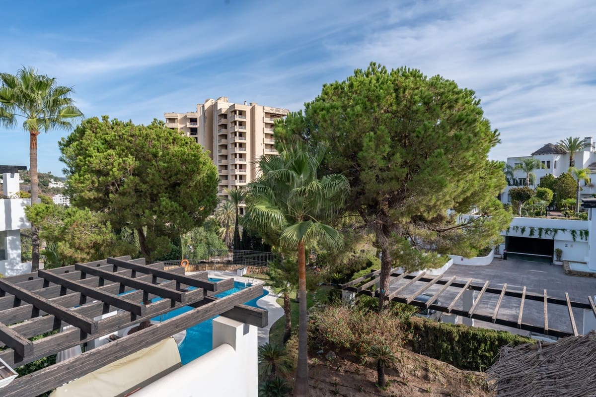 2 soverom Leilighet til salgs i Rio Real med svømmebasseng - € 530 000 (Ref: 9974151)