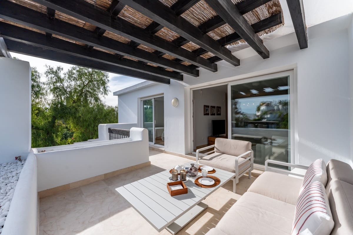 2 soverom Leilighet til salgs i Rio Real med svømmebasseng - € 530 000 (Ref: 9974151)