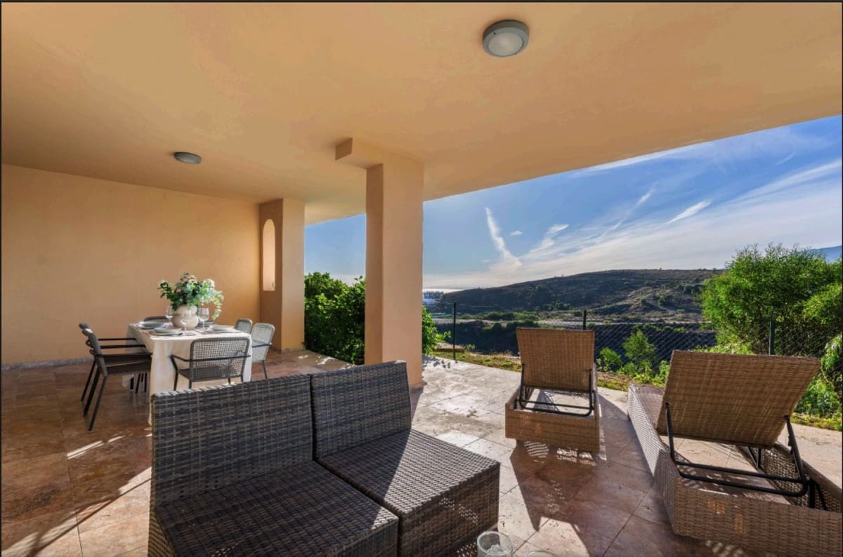 2 sovrum Lägenhet till salu i Benahavis med pool garage - 564 000 € (Ref: 9974152)