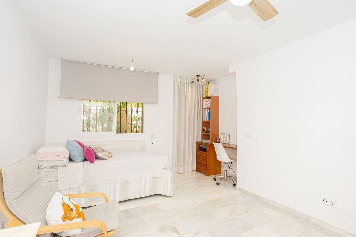 2 sypialnia Apartament na sprzedaż w Golden Mile z basenem - 525 000 € (Ref: 9974154)