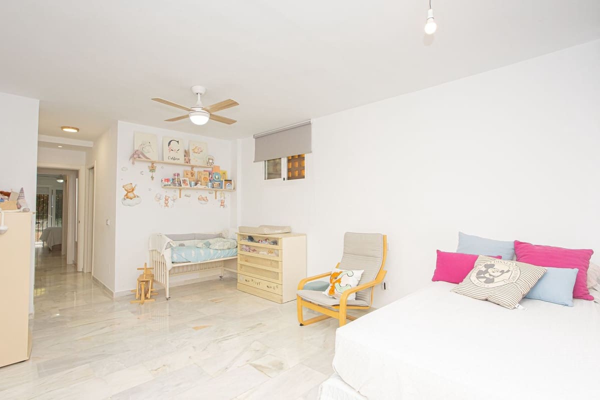 2 sypialnia Apartament na sprzedaż w Golden Mile z basenem - 525 000 € (Ref: 9974154)