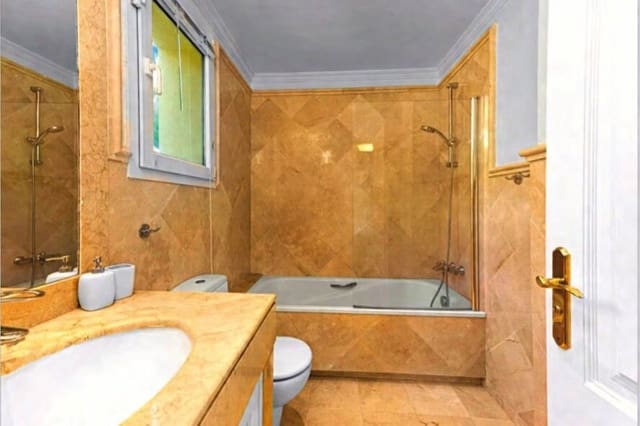 2 soveværelse Lejlighed til salg i Bahia de Casares, Casares med swimmingpool garage - € 560.000 (Ref: 9974156)