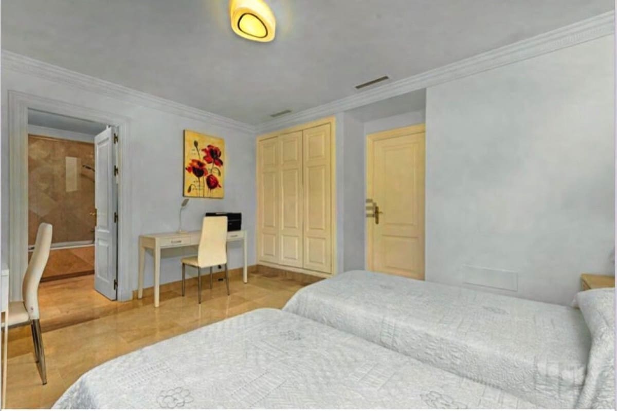 2 soveværelse Lejlighed til salg i Bahia de Casares med swimmingpool garage - € 560.000 (Ref: 9974156)