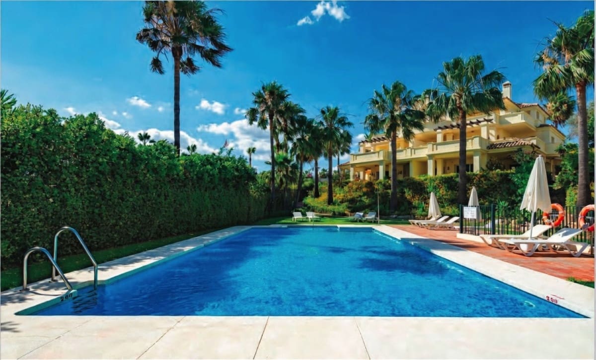 2 soveværelse Lejlighed til salg i Bahia de Casares med swimmingpool garage - € 560.000 (Ref: 9974156)