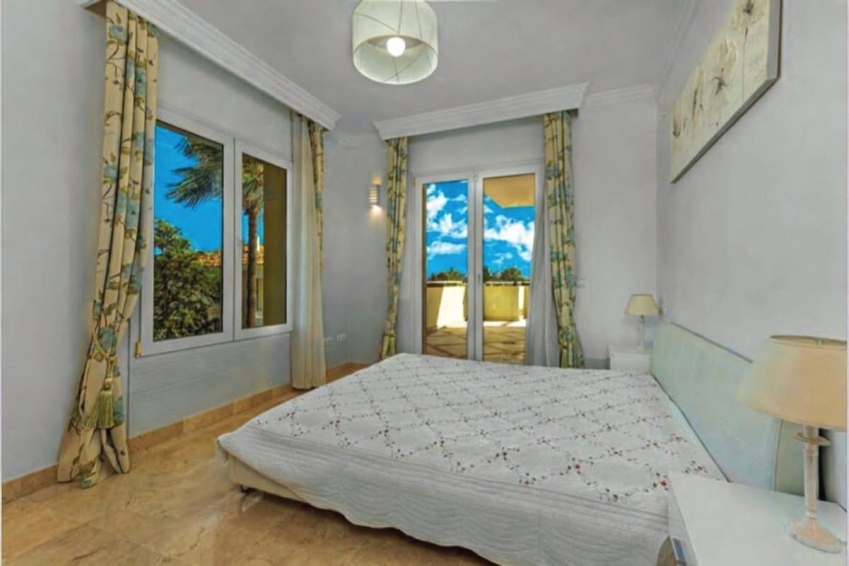 2 soveværelse Lejlighed til salg i Bahia de Casares med swimmingpool garage - € 560.000 (Ref: 9974156)