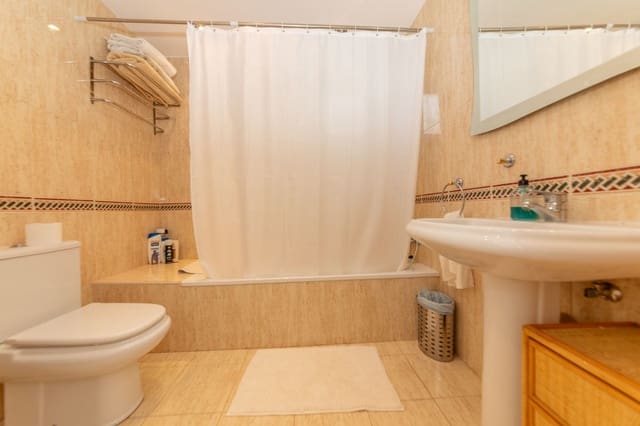 2 sypialnia Apartament na sprzedaż w Nueva Andalucia, Marbella z basenem - 499 950 € (Ref: 9974157)