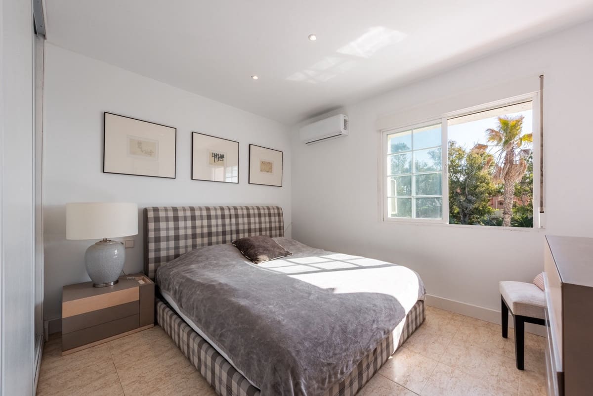 2 soveværelse Lejlighed til salg i San Pedro de Alcantara - € 499.000 (Ref: 9974158)