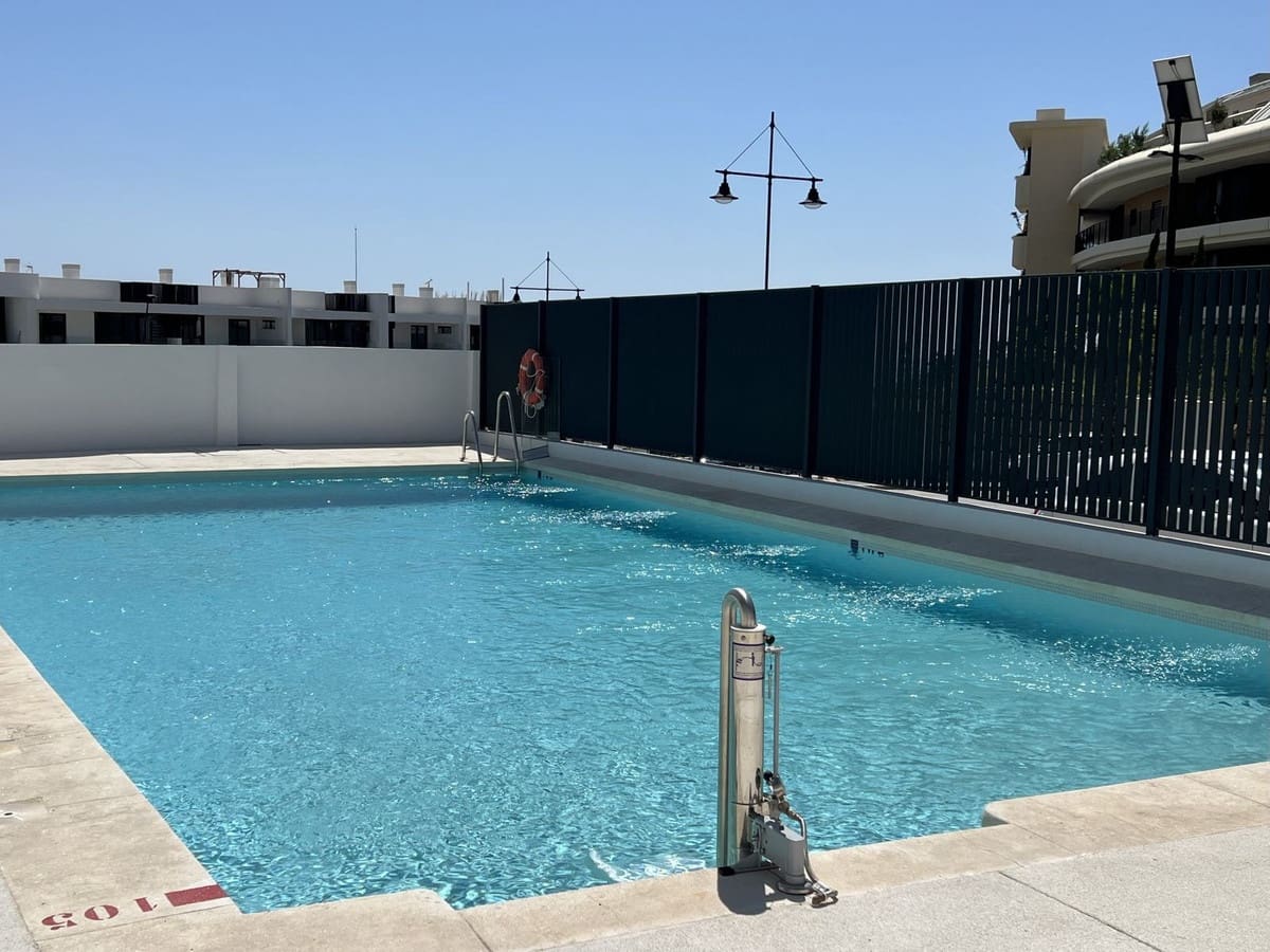 3 soveværelse Lejlighed til salg i Fuengirola med swimmingpool - € 499.000 (Ref: 9974159)