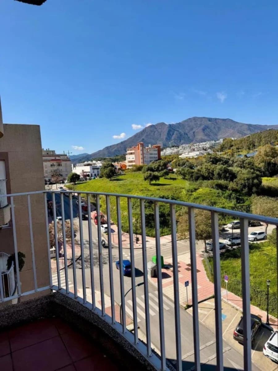 4 sovrum Lägenhet till salu i Estepona med garage - 515 000 € (Ref: 9974161)