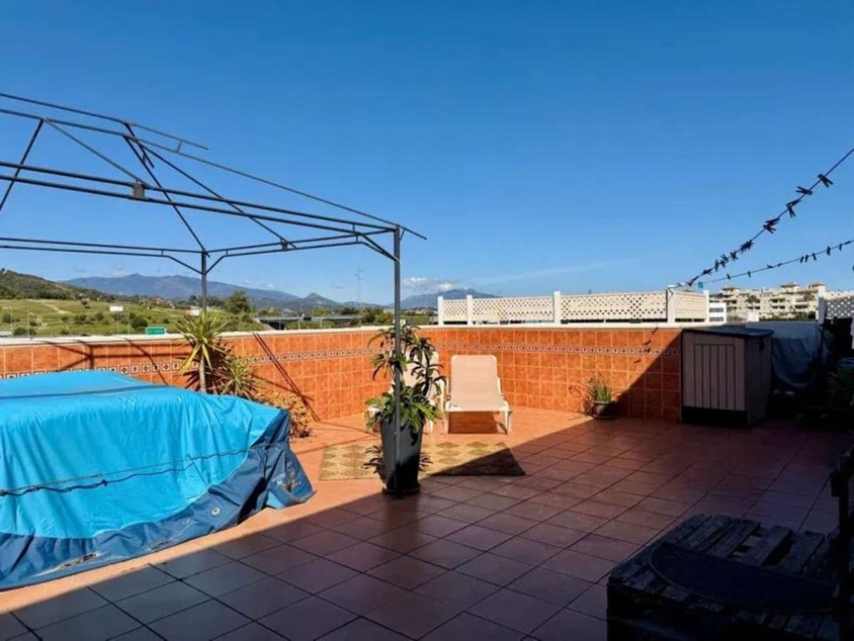 4 sovrum Lägenhet till salu i Estepona med garage - 515 000 € (Ref: 9974161)
