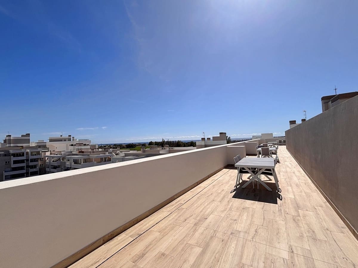 3 soveværelse Lejlighed til salg i Nueva Andalucia med swimmingpool - € 500.000 (Ref: 9974164)