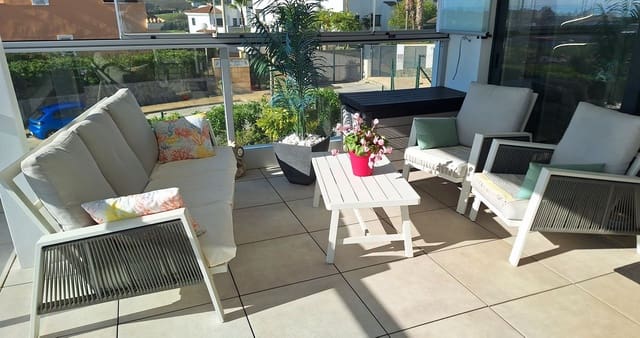 3 soveværelse Lejlighed til salg i Casares med swimmingpool - € 495.000 (Ref: 9974165)