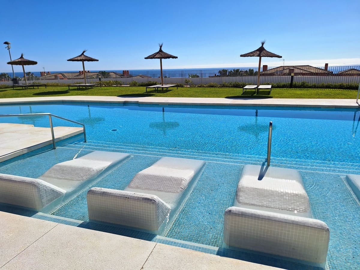 3 soveværelse Lejlighed til salg i Casares med swimmingpool - € 495.000 (Ref: 9974165)