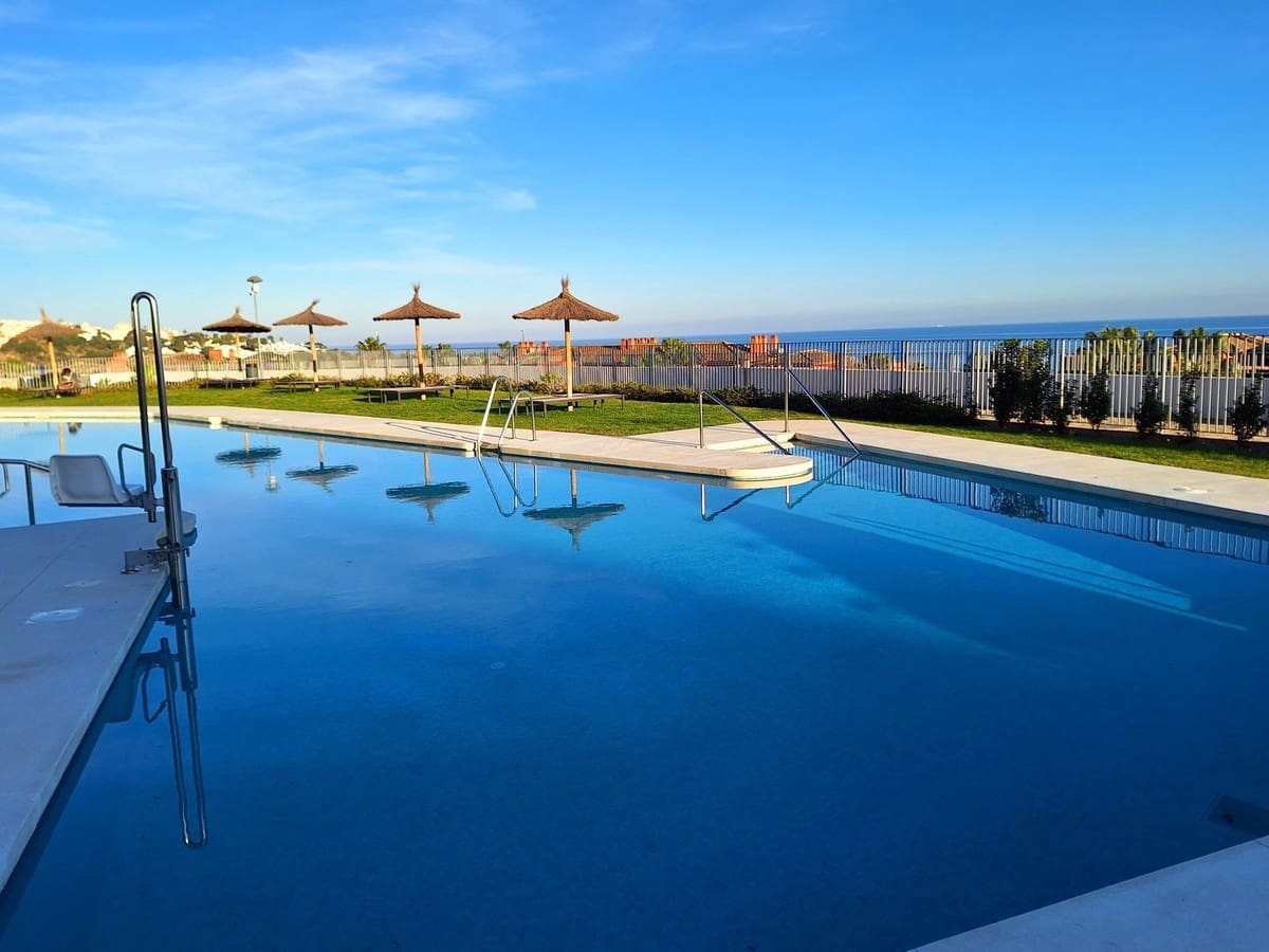 3 soveværelse Lejlighed til salg i Casares med swimmingpool - € 495.000 (Ref: 9974165)