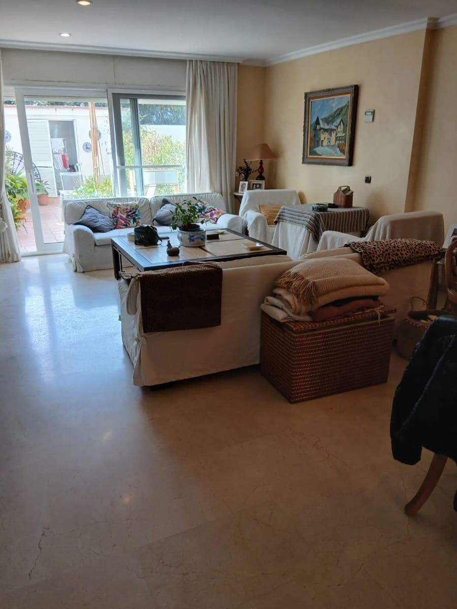 3 soveværelse Byhus til salg i Estepona - € 530.000 (Ref: 9974169)