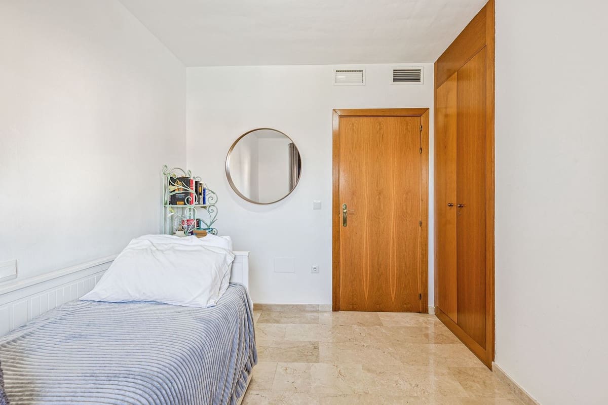 3 soveværelse Lejlighed til salg i Estepona med swimmingpool garage - € 497.000 (Ref: 9974171)