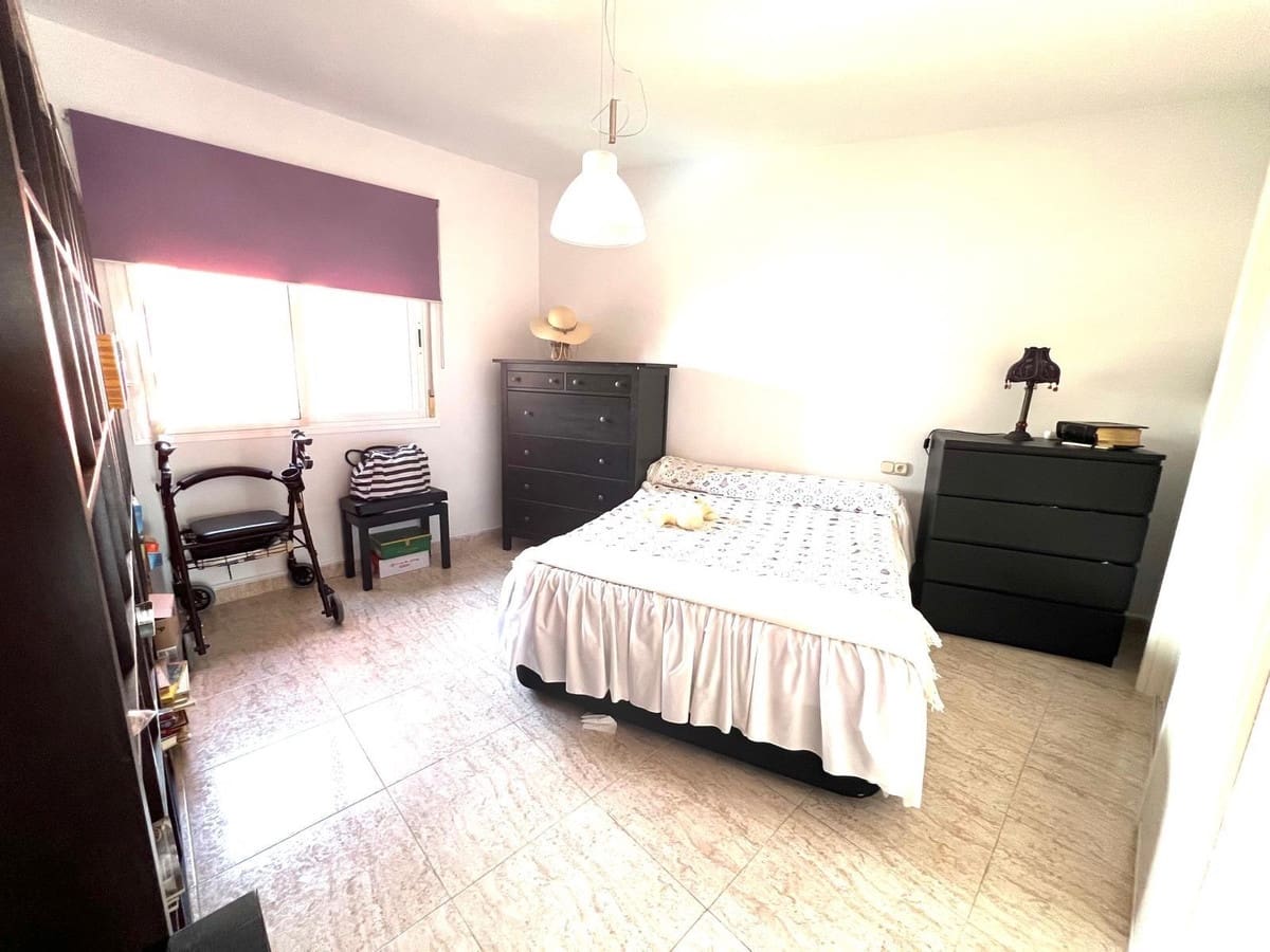 4 soveværelse Lejlighed til salg i Benalmadena Costa med swimmingpool garage - € 499.000 (Ref: 9974173)