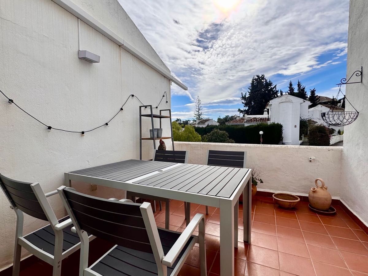 2 soveværelse Lejlighed til salg i Calahonda med swimmingpool garage - € 415.000 (Ref: 9974176)