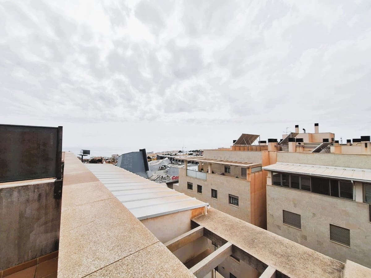 Apartamento de 3 habitaciones en Torremolinos en venta con piscina garaje - 539.000 € (Ref: 9974177)