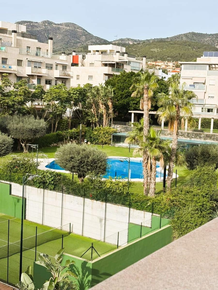 Apartamento de 3 habitaciones en Torremolinos en venta con piscina garaje - 539.000 € (Ref: 9974177)