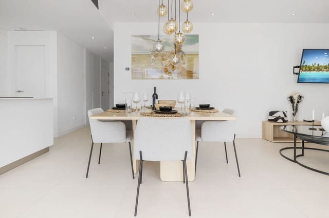 2 soverom Leilighet til salgs i Benalmádena med svømmebasseng garasje - € 530 000 (Ref: 9974178)