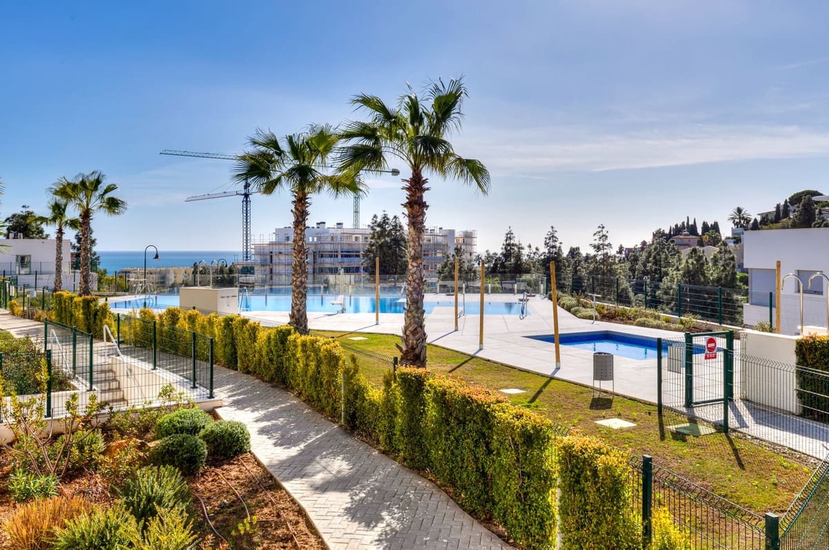 3 soverom Leilighet til salgs i Mijas Costa med svømmebasseng - € 530 000 (Ref: 9974183)