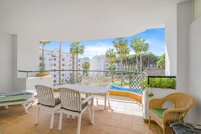 Apartamento de 2 habitaciones en Calahonda, Mijas en venta con piscina garaje - 535.000 € (Ref: 9974185)