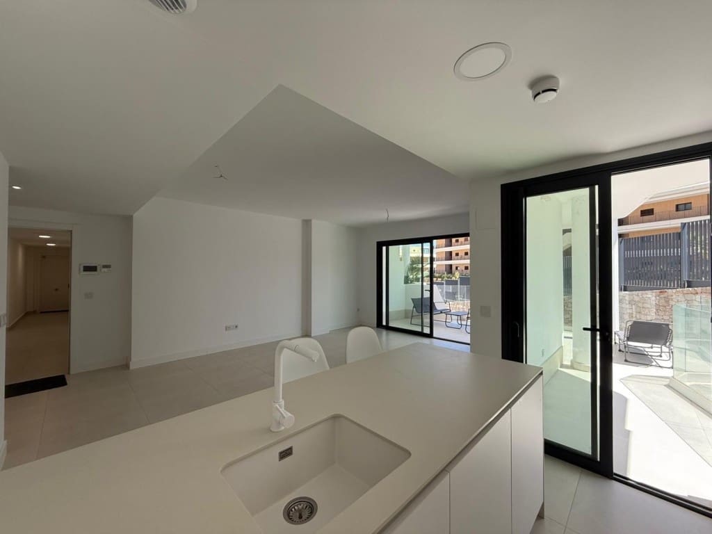 3 slaapkamer Appartement te koop in Fuengirola met zwembad - € 549.000 (Ref: 9974186)