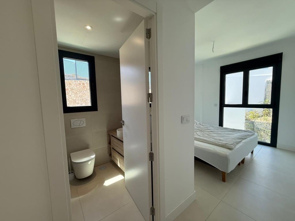 3 slaapkamer Appartement te koop in Fuengirola met zwembad - € 549.000 (Ref: 9974186)