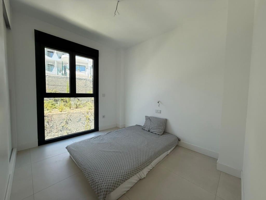3 slaapkamer Appartement te koop in Fuengirola met zwembad - € 549.000 (Ref: 9974186)