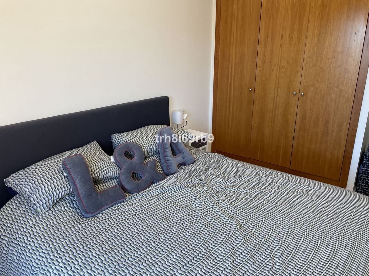 3 soveværelse Semi-Rækkehus til salg i Estepona med swimmingpool - € 550.000 (Ref: 9974188)