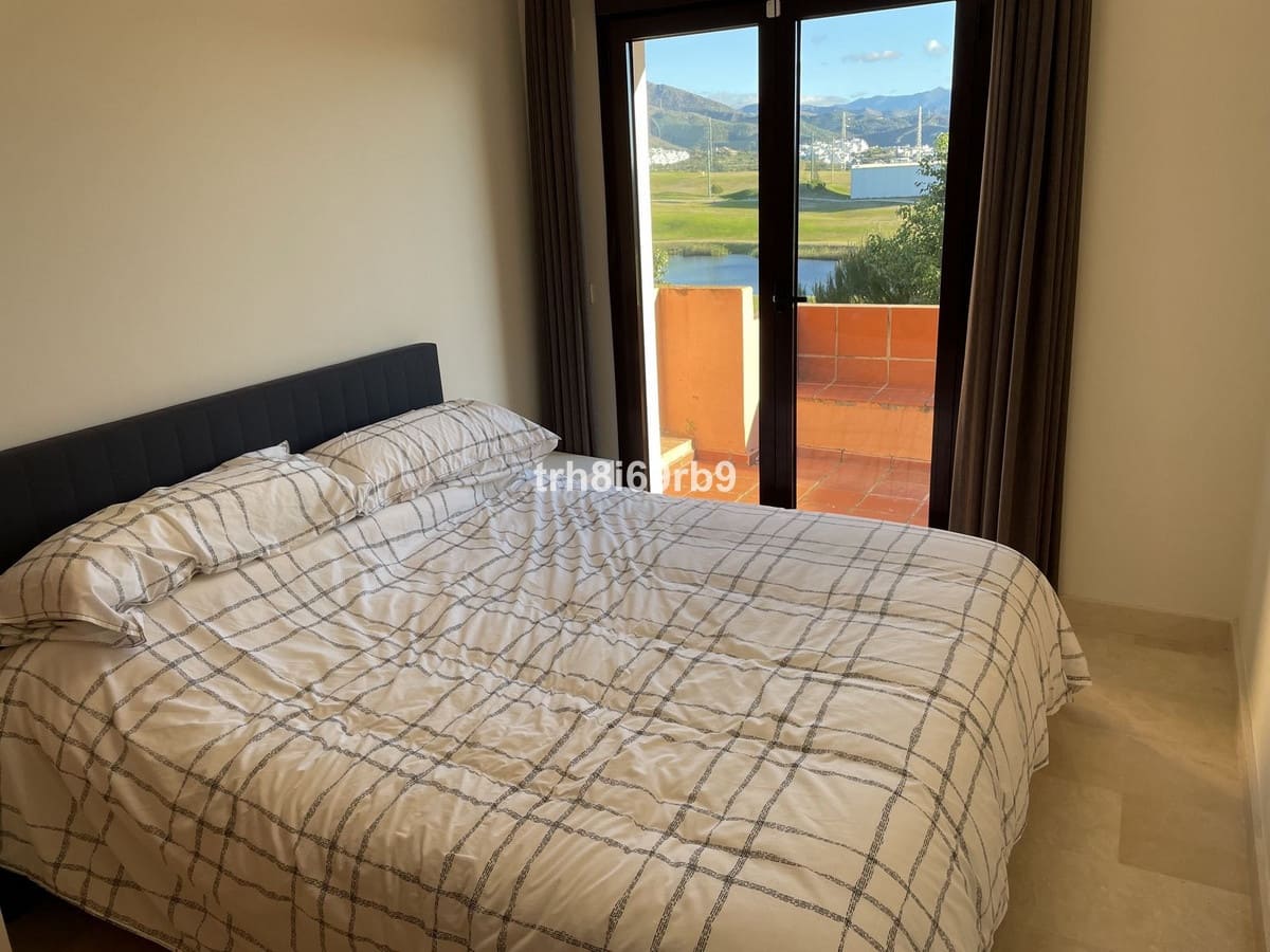 3 soveværelse Semi-Rækkehus til salg i Estepona med swimmingpool - € 550.000 (Ref: 9974188)