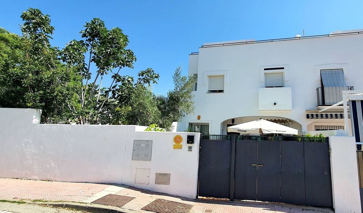 4 soverom Hus til salgs i Fuengirola med svømmebasseng - € 530 000 (Ref: 9974189)