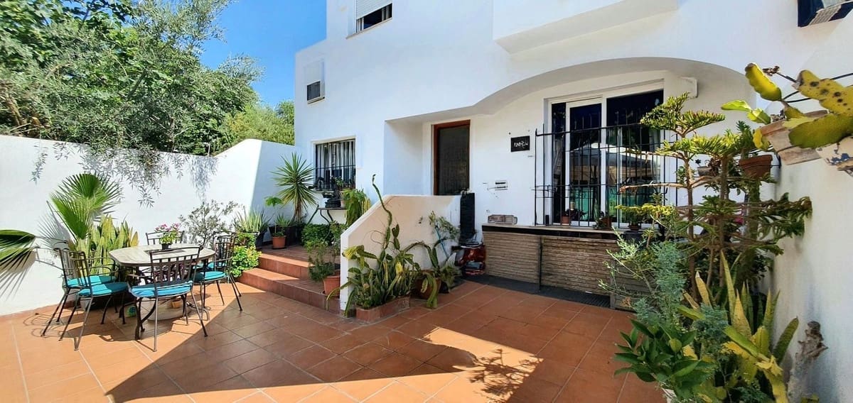 4 soverom Hus til salgs i Fuengirola med svømmebasseng - € 530 000 (Ref: 9974189)