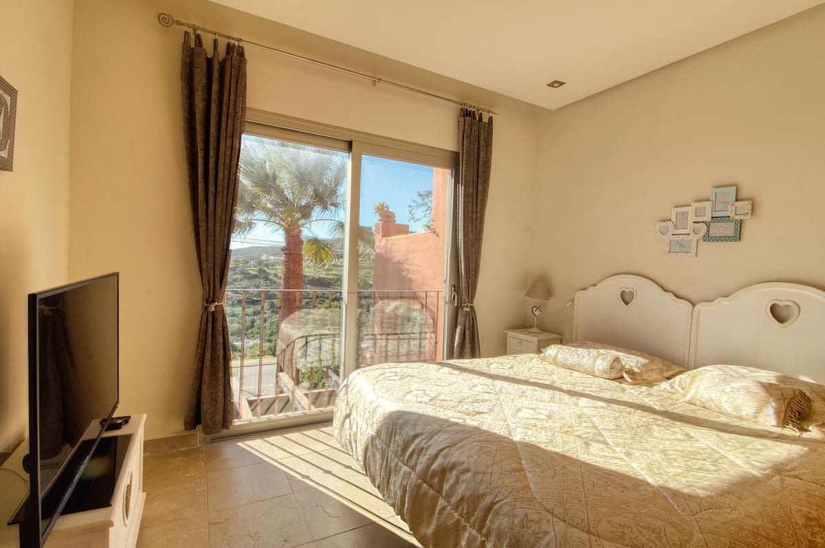 4 quarto Casa em Banda para venda em Manilva com piscina - 539 000 € (Ref: 9974190)